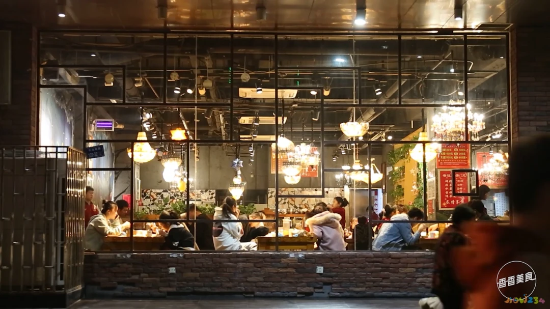 东北红烧肉的家常做法_东北家常菜_东北酱茄子的家常做法