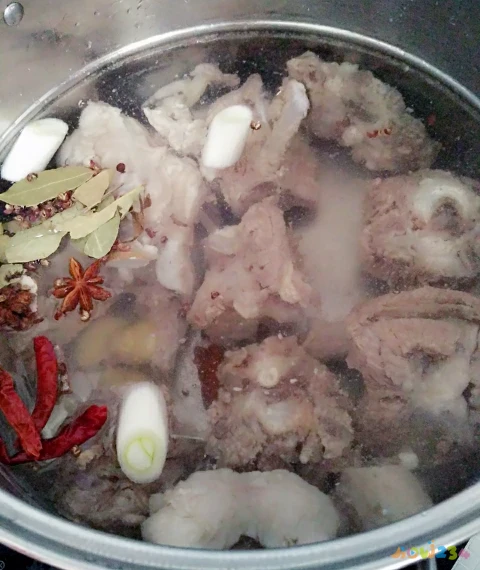 如何红烧鸡爪简单做法_红烧鸡爪家常做法_家常红烧肉家常红烧肉的做法