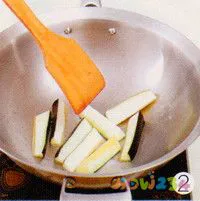 茄子肉末汤的做法步骤2