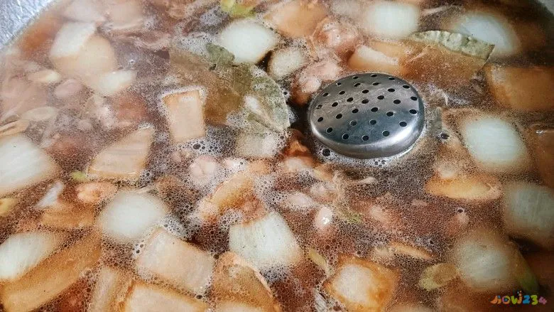 如何红烧鸡爪简单做法_家常红烧肉家常红烧肉的做法_红烧鸡爪家常做法