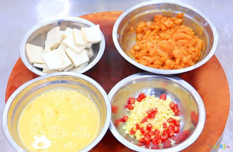 西红柿炒鸡蛋家常做法_鸡蛋的家常做法_豆腐鸡蛋家常做法