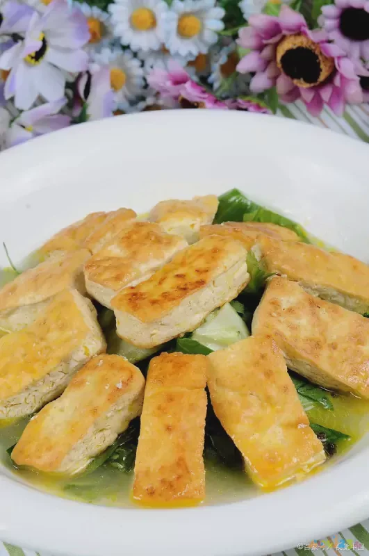 一亩鱼菜共生成本_家常菜成本_老虎菜的家常做法