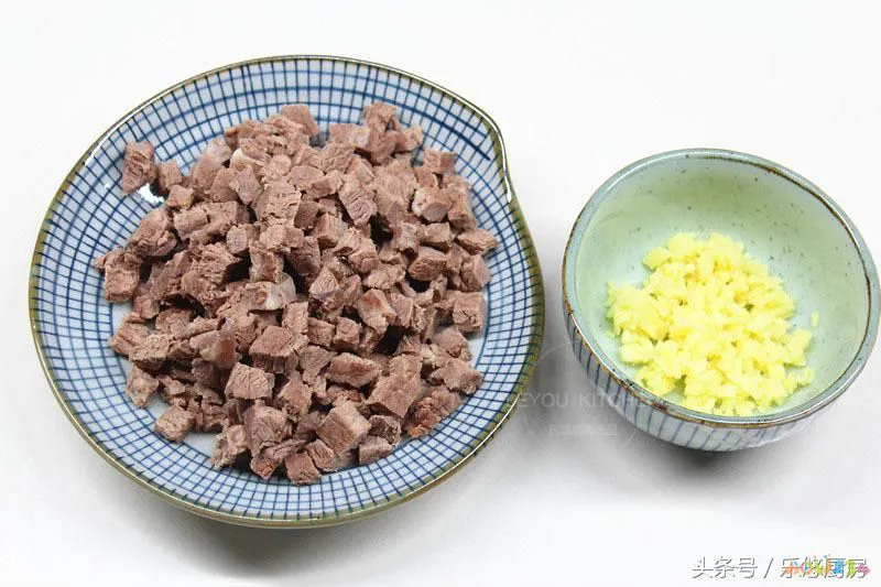 酱辣椒的做法_辣椒牛肉酱的家常做法_辣椒炒牛肉家常做法