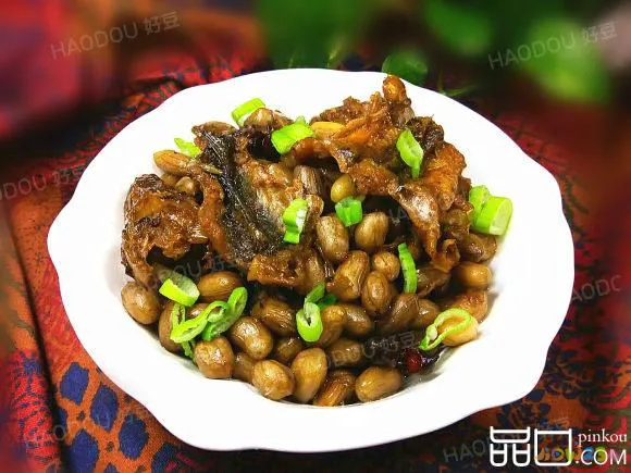 炖鲤鱼的家常做法视频_炖鲤鱼家常做法最好吃_家常炖鲤鱼的做法