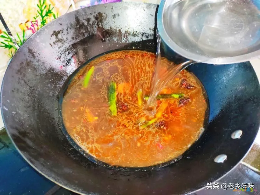 鳞炸鲫鱼做法大全家常_炖三道鳞的家常做法图_三道鳞鱼的家常做法