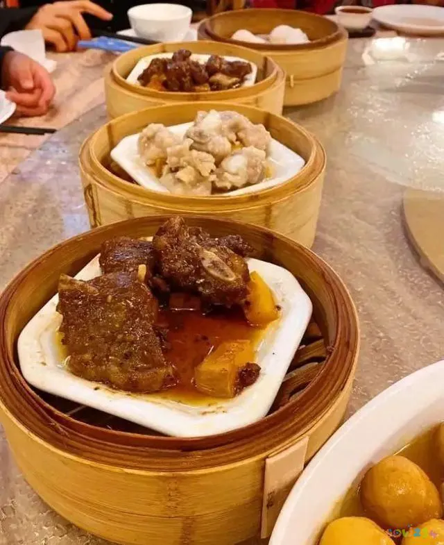 大厨做正宗酱猪手_酱猪手秘制汤汁配方_家常酱猪手