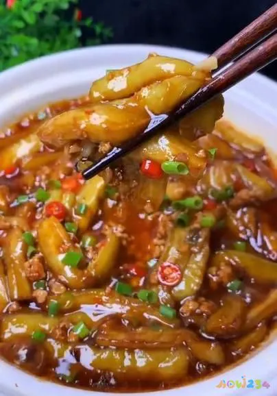 家常茄子煲做法_煲茄子怎么做好吃_煲茄子家常做法窍门