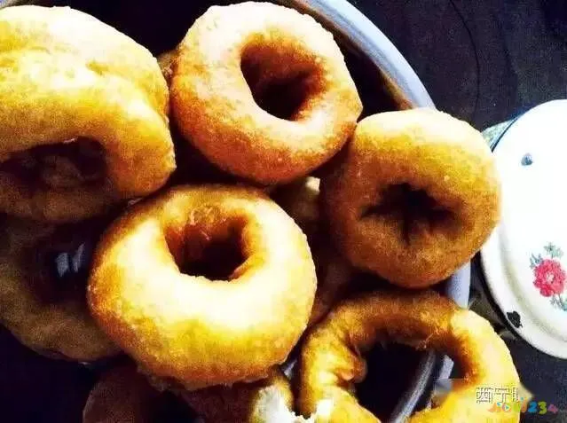 如何做面哨子_面的哨子怎么做简单又好吃_哨子面的家常做法