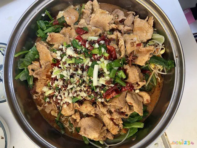 爆好吃居家自制火锅底料简易操作水煮肉片
