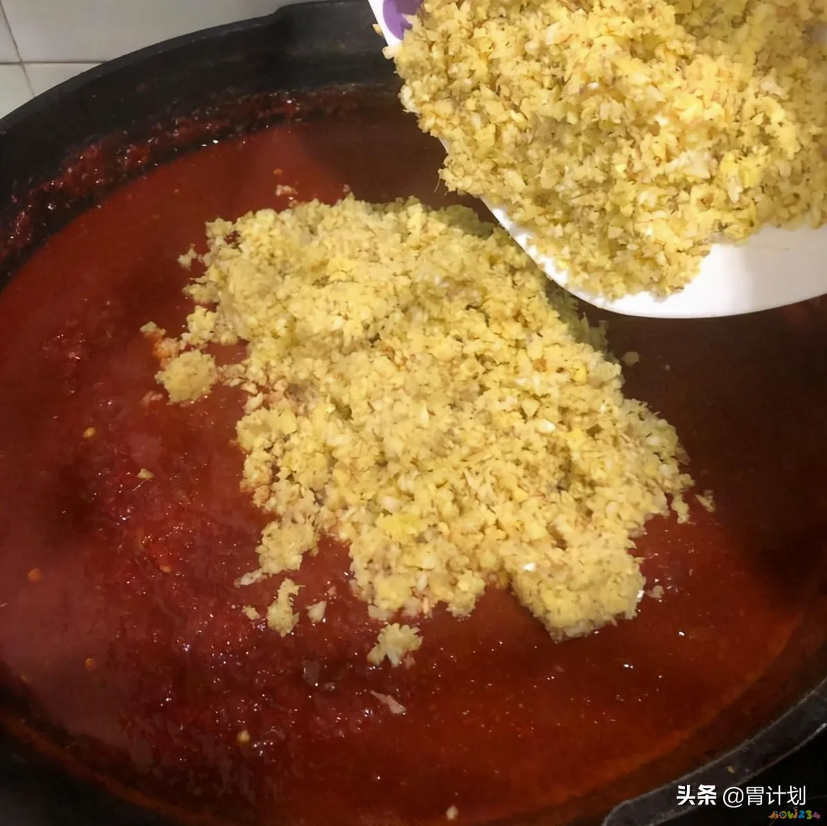 辣酱炒鱿鱼的家常做法_家常自制香辣酱的做法_家常蒜蓉辣酱的做法