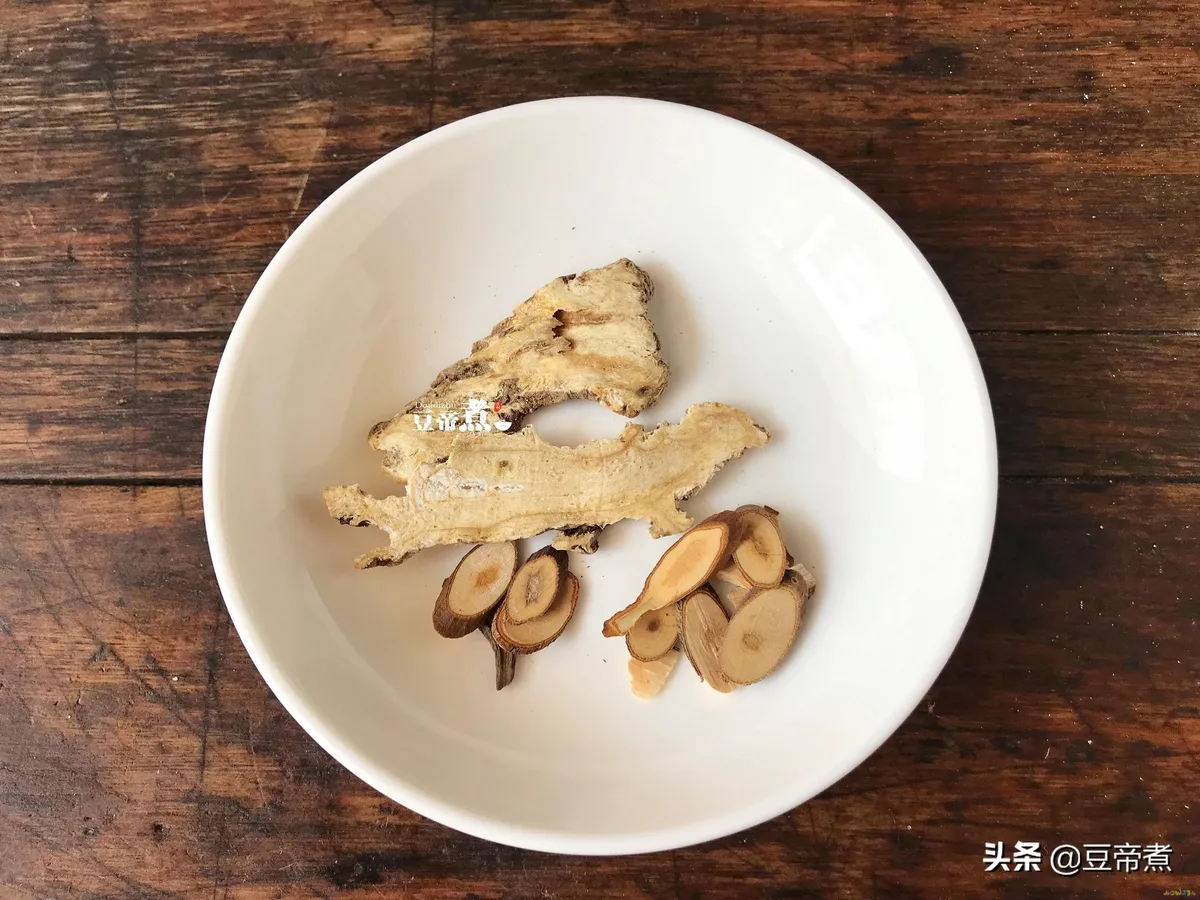 排骨炖藕的家常做法_电压力锅排骨炖藕的做法_排骨炖藕的做法高压锅