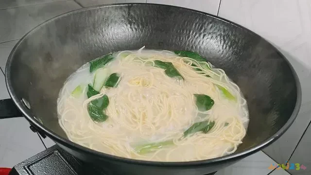 海鲜疙瘩汤的家常做法_海鲜疙瘩汤的打法_海鲜家常疙瘩汤做法窍门