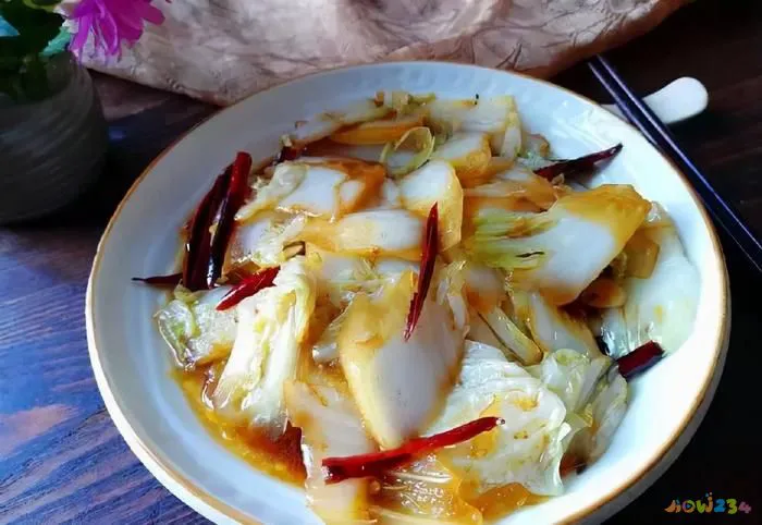 茄子家常肉丝做法大全_茄子肉丝的家常做法_茄子家常肉丝做法窍门