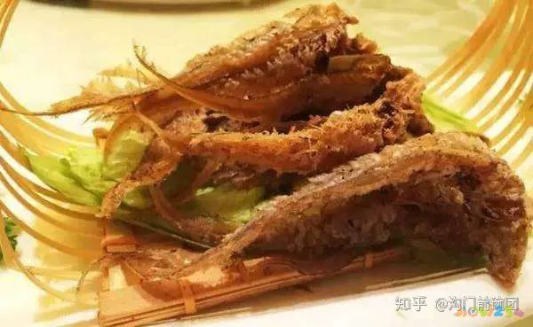 家常焖黄花鱼_油煎黄花鱼的家常做法_家常炖黄花鱼