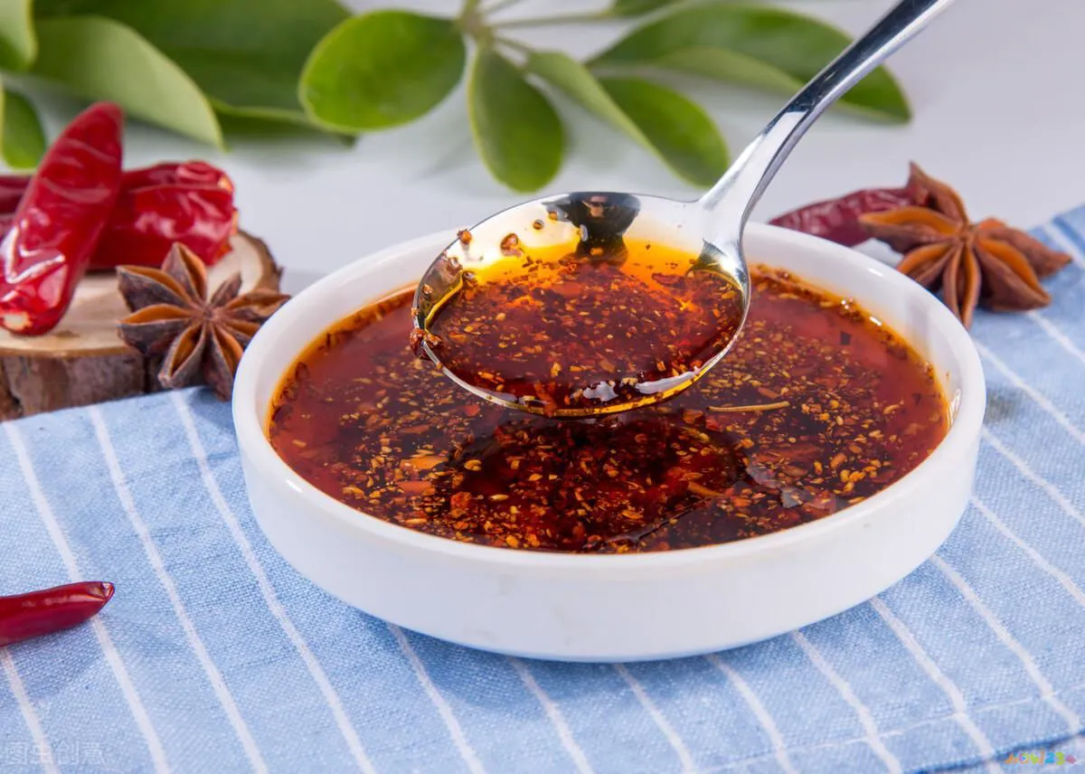 辣椒小炒肉的家常做法_辣椒油的家常做法_酱牛肉辣椒的家常做法