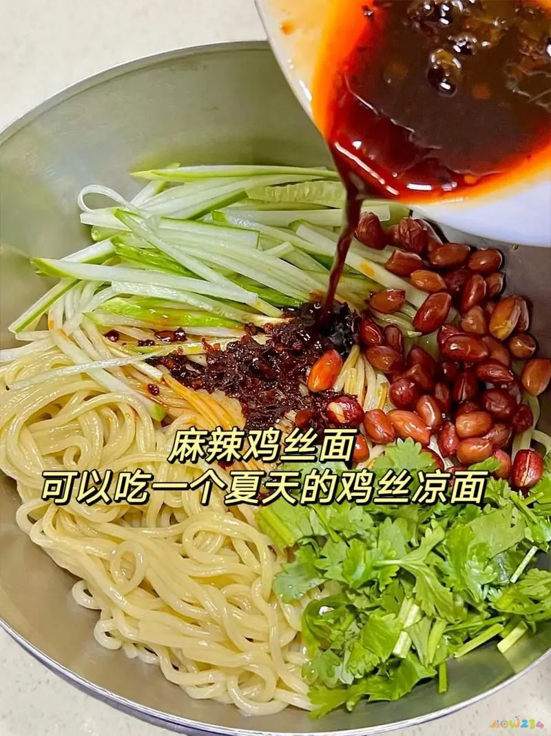 面条鸡肉家常做法视频_鸡肉面条的家常做法_面条鸡肉家常做法窍门