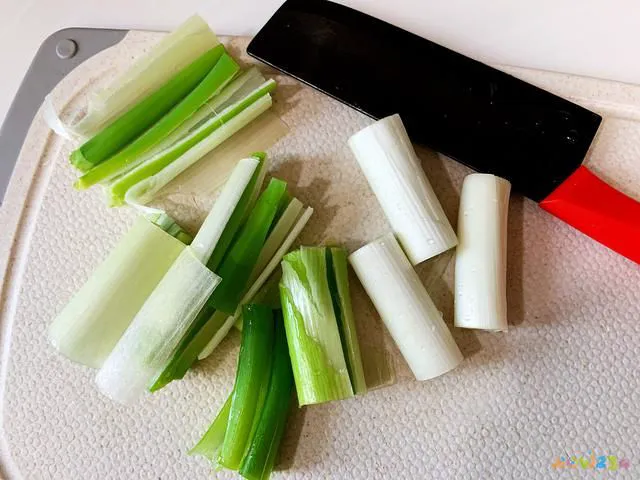 家常葱烧海参_葱烧海参的家常做法 大全_葱烧海参的家常做法