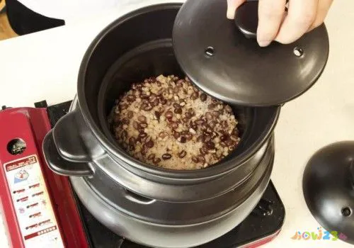 糯米扣肉的家常做法_酸菜扣肉的家常做法_扣肉的家常做法视频