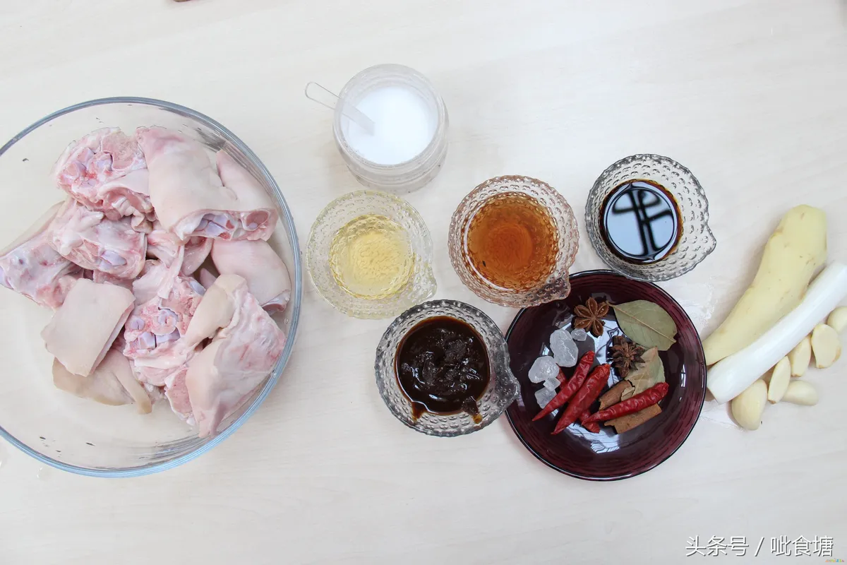 家庭酱猪蹄的做法_酱猪蹄咋做_酱猪蹄的家常做法