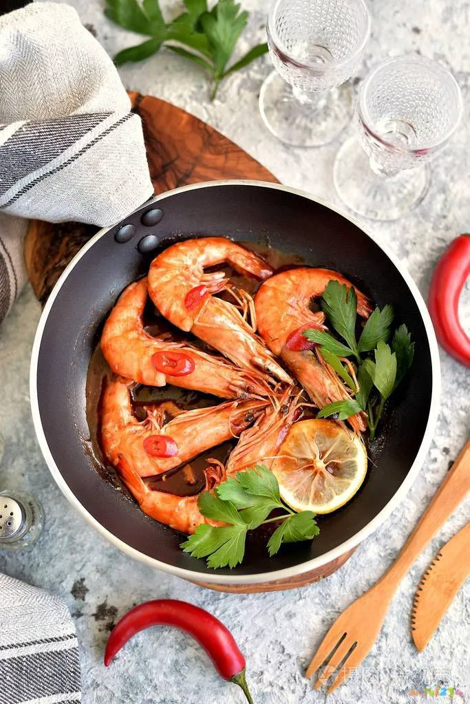 大虾的家常做法_家常大虾做法视频_家常大虾的简单做法