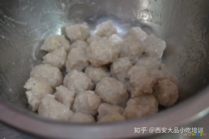 家常醋溜白菜的做法_醋溜丸子的家常做法_醋溜土豆丝的家常做法