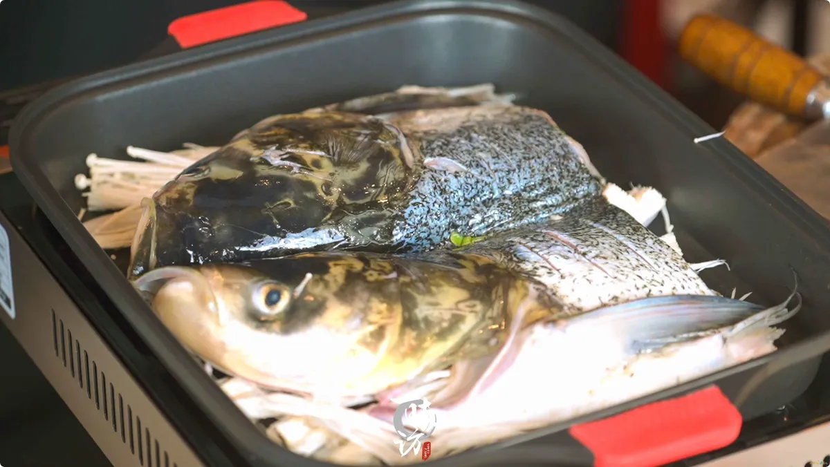 鱼头剁椒能做什么菜_家常鱼头做法剁椒怎么做_剁椒鱼头的家常做法