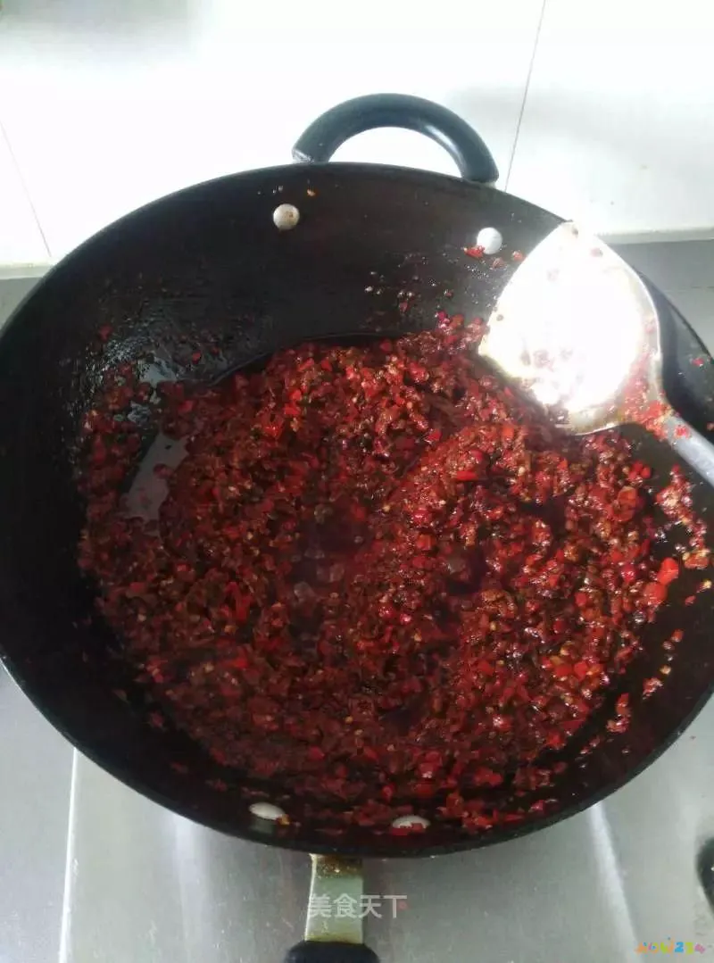 东北辣椒鸡蛋酱的做法_家常杂酱面的酱做法与配料_辣椒牛肉酱的家常做法