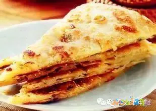 葱花家常做法烙饼窍门_葱花烙饼怎么做又软又好吃_葱花烙饼的家常做法