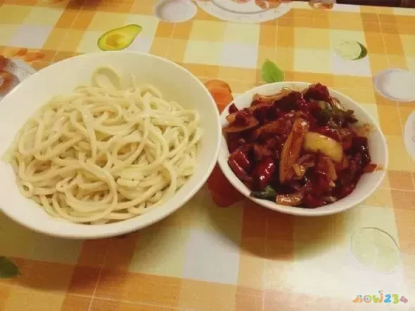 脑浊乐队 碎肉拌面 吉他谱_碎肉拌面的家常做法_兰州菜拌面的家常做法