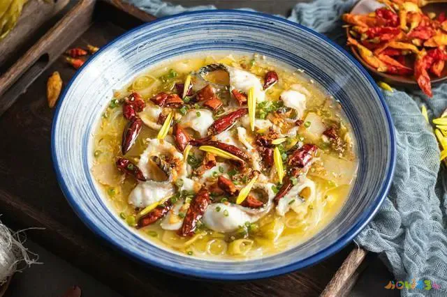 清蒸鲈鱼的家常做法_清蒸草鱼的家常做法_清蒸草鱼家常做法