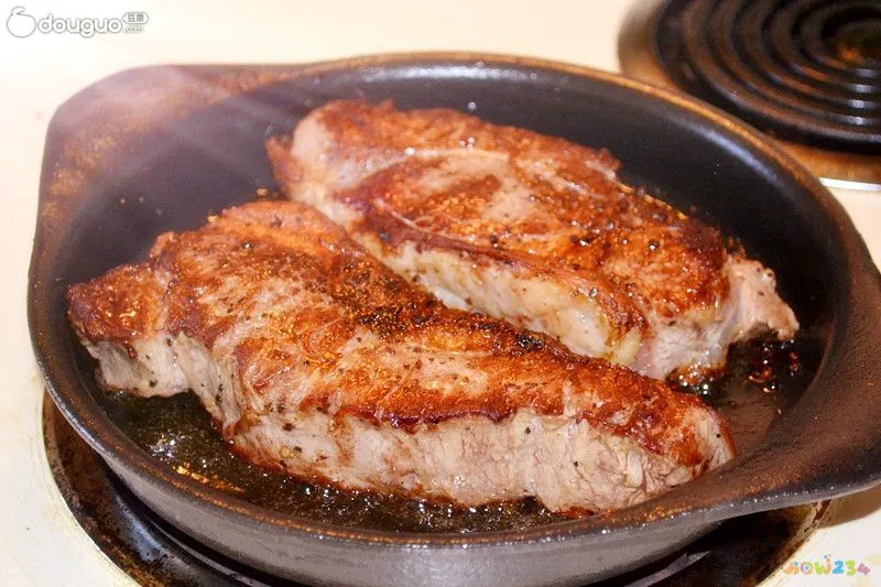 家常煎牛排_煎牛排家常做法大全_煎牛排家常简单做法