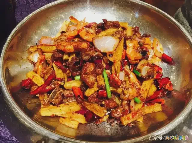 火锅排骨家常做法窍门_排骨火锅的家常做法_火锅排骨家常做法大全