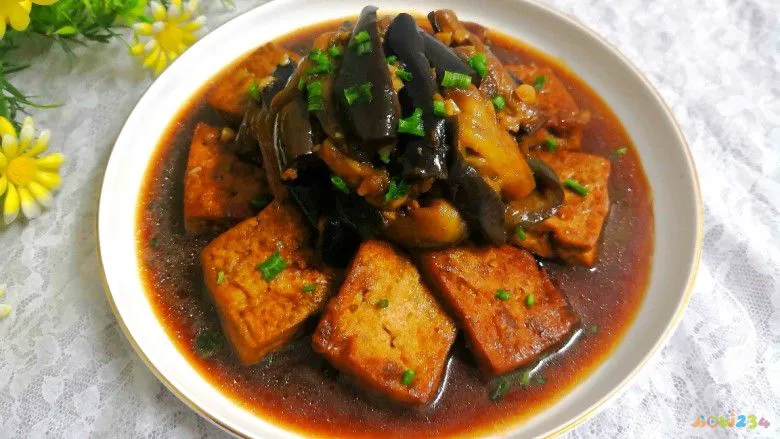 下厨红烧茄子的家常做法_红烧茄子的家常做法_清淡红烧茄子的家常做法