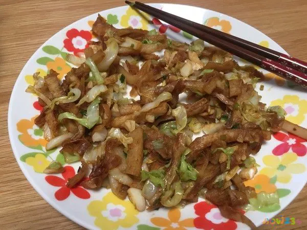 鸡蛋酸辣汤的家常做法_鸡蛋炒蒜苔的家常做法_家常鸡蛋