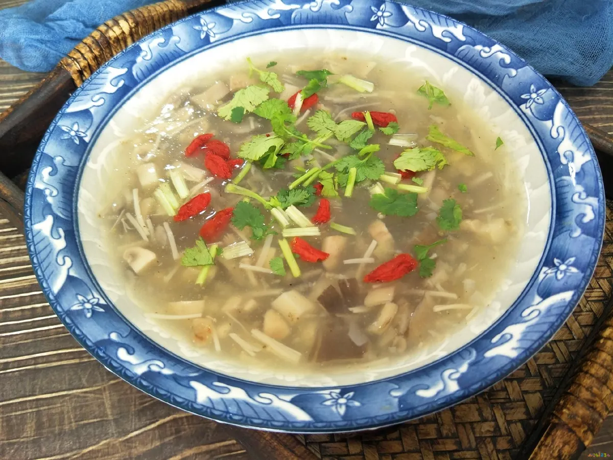 鱿鱼烩海参的家常做法_海参猪脚汤家常做法大全家常_海参鱿鱼的家常做法大全