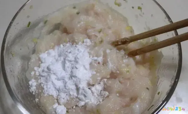 涮鱼锅的家常做法_家庭涮鱼锅怎么做好吃_家常涮鱼锅的做法大全