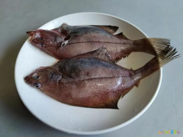 鱼杂炖豆腐的做法_鱼炖茄子的家常做法_家常炖海杂鱼