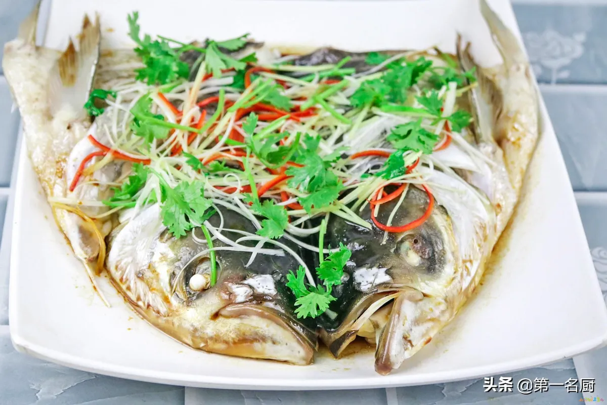 家常鱼头做法剁椒怎么做_鱼头怎么做好吃剁椒鱼_剁椒鱼头的家常做法
