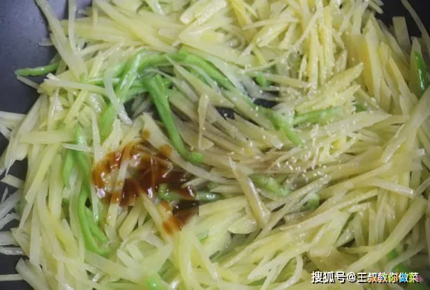 酸辣土豆丝的家常做法_简单酸辣土豆丝_31种土豆家常做法酸辣土豆丝