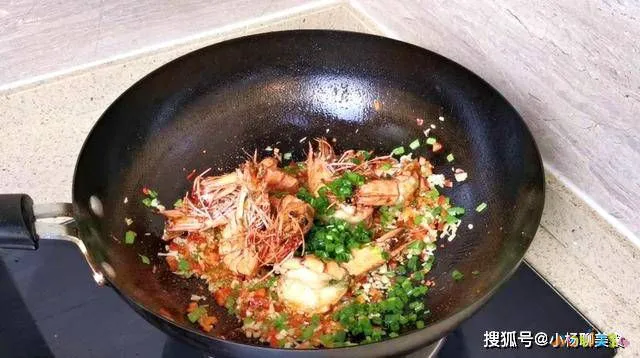 干锅藕片的家常做法_家常做法干锅藕片怎么做_干锅藕片怎么做好吃窍门