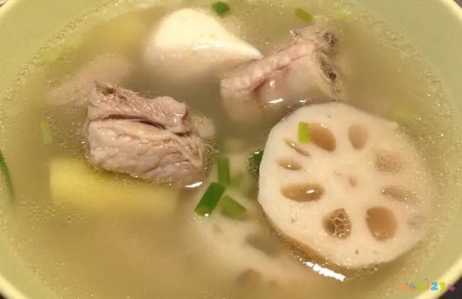 如何炖排骨藕好吃_炖排骨藕家常做法视频_排骨炖藕的家常做法