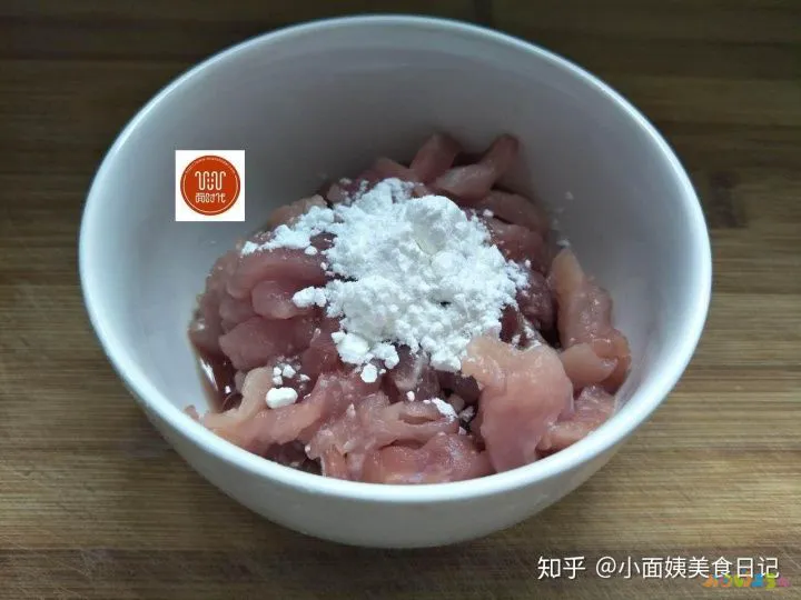 蕃茄牛尾汤的做法_蕃茄草鱼火锅的做法_蕃茄蒸饭的家常做法