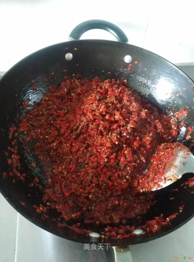 家常杂酱面的酱做法与配料_辣椒牛肉酱的家常做法_东北辣椒鸡蛋酱的做法