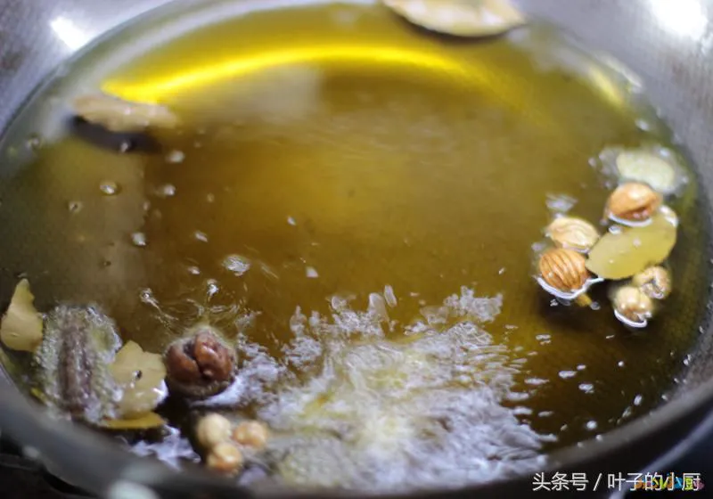 山药辣椒木耳的做法大全家常做法_辣椒油的家常做法_腌青辣椒家常做法