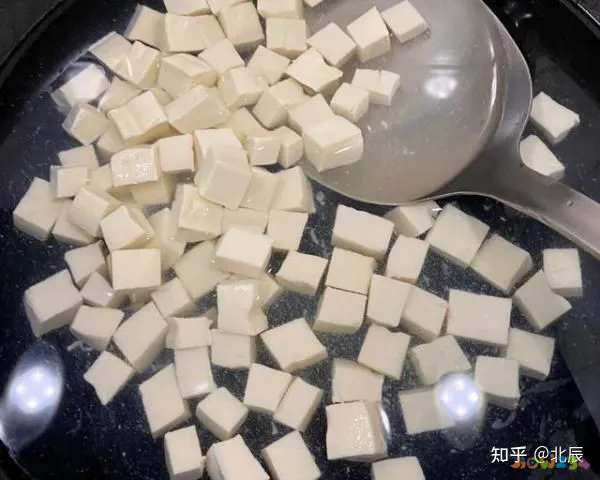 鳕鱼豆腐的家常做法_韩式鳕鱼炖豆腐的做法_麻辣鳕鱼豆腐的做法