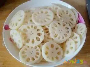 葱花烙饼的家常做法_葱花家常做法烙饼怎么做_葱花家常做法烙饼视频