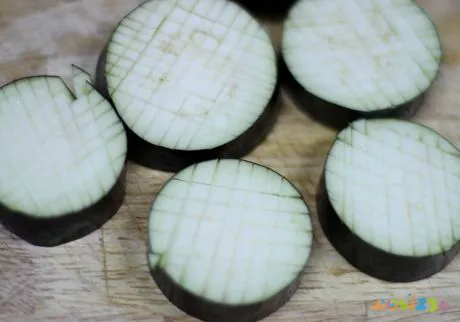 肉末蒸茄子的做法步骤2