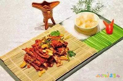 年糕烧鸭制作方法_板鸭烧年糕家常做法_年糕烧板鸭的做法大全窍门