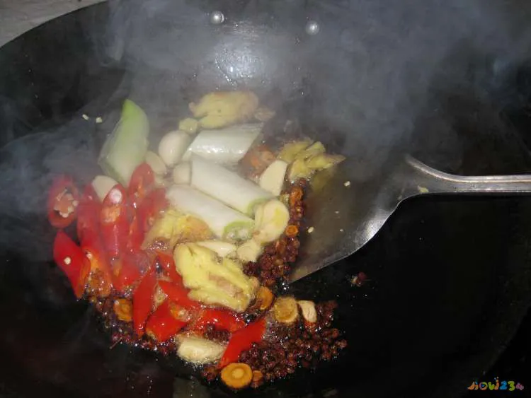 清蒸草鱼的家常做法_正宗的清蒸草鱼做法_蛋黄酱的做法清蒸虾的家常做法