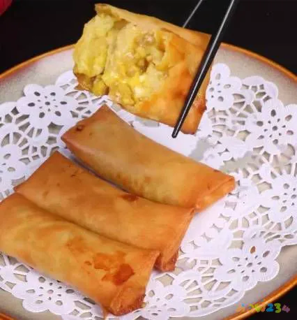 白菜焖饼的家常做法_白菜家常做法焖饼视频_白菜焖饼图片